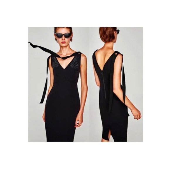 Black W Fitted V-neck W/ Bows & Shimmer Detail Formal Dress - Picture 1 of 2